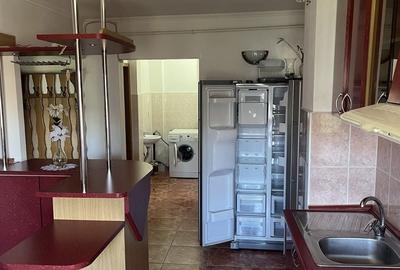 Apartament cu 3 camere decomandat în Republicii - 3