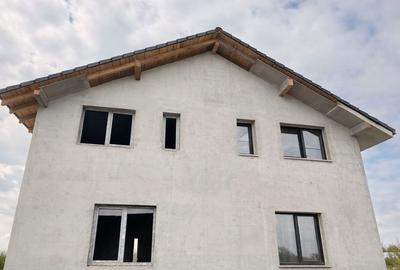 Casă cu 4 camere cu Teren 370 Mp în Ghiroda - 5