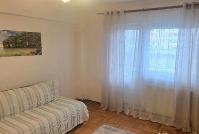 Apartament cu 2 camere decomandat în 22 Decembrie - 2