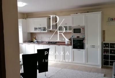 Apartament cu 3 camere semidecomandat în Luna - 14
