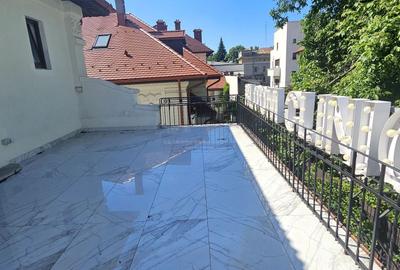 Duplex cu 7 camere cu Canalizare în Vest - 16