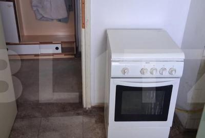 Vanzare urgenta - Apartament cu 4 camere, 76 mp, zona Centra - 2