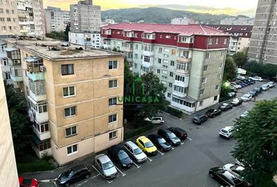 Apartament cu 3 camere decomandat în Ostroveni - 1