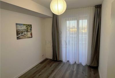 Apartament cu 3 camere decomandat, mobilat în Circumvalațiunii - 12
