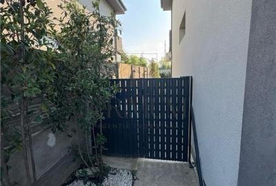 Duplex zona excelenta - mobilat - utilat - panouri solare - suprafete generoase - 8