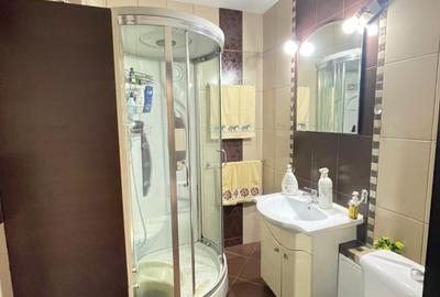 Apartament cu 3 camere decomandat, mobilat în Podu Roș - 6