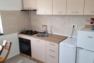 Garsonieră decomandată în Trivale - 3