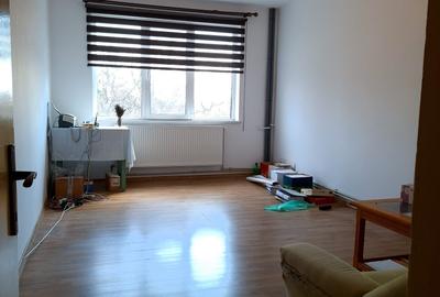 Apartament cu 2 camere decomandat în Calea București - 10