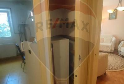Apartament de vanzare - 4