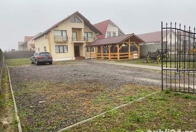 Casă cu 6 camere în Central