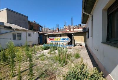 Munții Carpați,teren 569 mp, casa 4 cam si anexe 170 mp,  utilit - 17