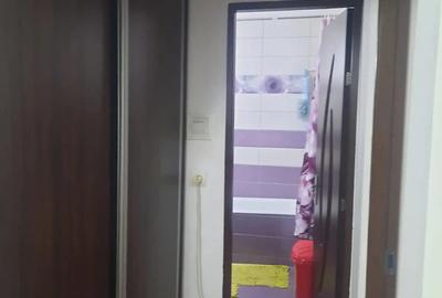 Vind ap 4 camere la Comisariat et 4 - 1