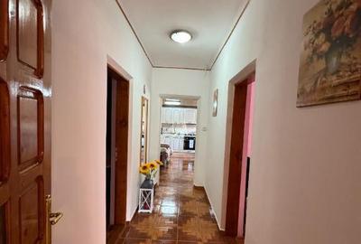 Casă cu 3 camere cu Teren 352 Mp în Roman