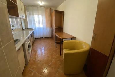 Garsonieră decomandată în Tei - 5