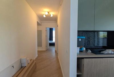 Apartament cu 4 camere semidecomandat în Central - 1