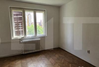 Casă cu 3 camere cu Teren 542 Mp în Central - 11