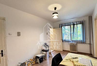 Apartament cu 2 camere in zona Sagului, etajul intai - 3