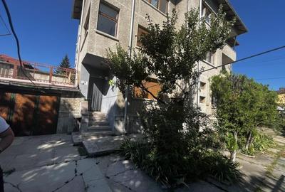 REPREZENTARE EXCLUSIVA Casa  252 mp in Ploiesti, zona Centrala. - 2