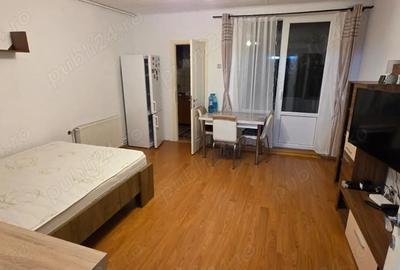 Garsonieră decomandată în Central - 4