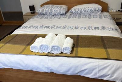 Casă cu 2 camere în Bicaz - 2