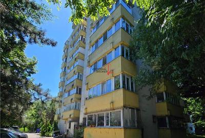 Apartament cu 4 camere decomandat în Doamna Ghica - 2