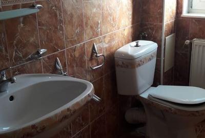 Casă cu 4 camere decomandat în Central - 7
