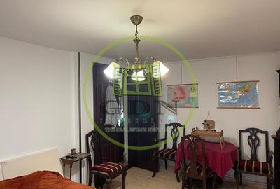 Casă individuală cu 6 camere cu Canalizare în Central - 7