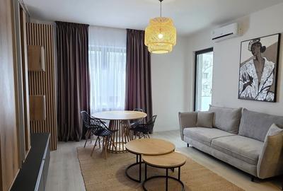 Apartament cu 2 camere decomandat în Titan