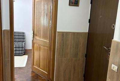 Apartament cu 3 camere semidecomandat în Central - 4