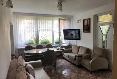 Casă cu 7 camere cu Teren 1100 Mp în Soarelui - 20