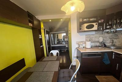 Apartament cu 3 camere decomandat în 1 Mai - 4