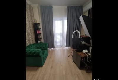 Casă cu 15 camere cu Teren 240 Mp în Decebal - 5
