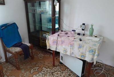 BARCANESTI -  casa +curte+teren 16k mp - 40