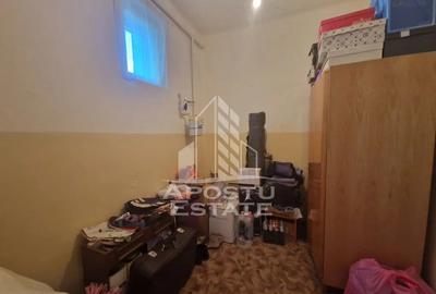 Casă cu 4 camere cu Teren 693 Mp în Central - 14