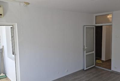 Garsonieră decomandată în Dristor - 6