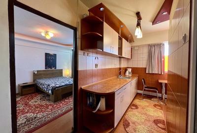 Garsonieră decomandată în Central - 2