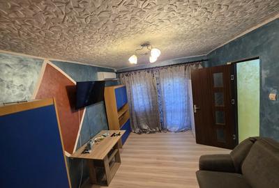 Inchiriez garsoniera Petro?ani - 3