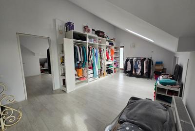 Duplex P+E+M ,suprafata teren 350mp,amprenta 102mp,construita 306mp,utilata/mob - 28