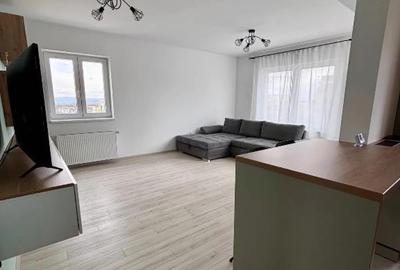 Apartament cu 2 camere decomandat în Tractorul - 3