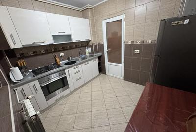 Apartament cu 3 camere semidecomandat în Pantelimon - 5