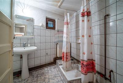 Casa ultracentrala cu 2 camere de vanzare in Ploiesti - 11