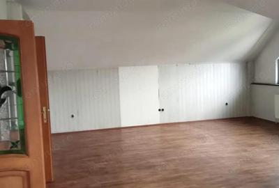 Casă cu 4 camere cu Teren 500 Mp în Bd. Coșbuc - 3