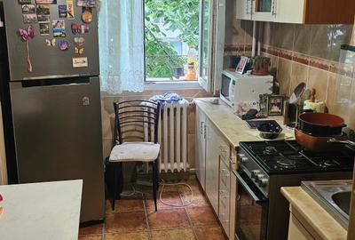 Apartament cu 3 camere decomandat în Drumul Taberei - 7