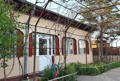 Casa pe parter | 4 camere | Teren 926mp | Asfalt - 2