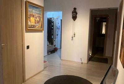 Apartament cu 3 camere decomandat în Alexandriei - 4