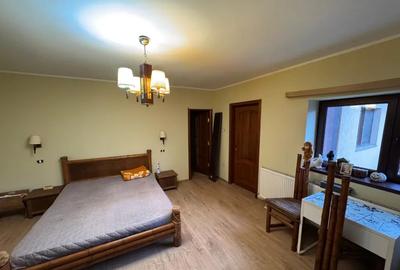 Casă cu 4 camere în Central - 5