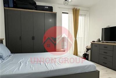 Apartament cu 3 camere semidecomandat, mobilat în Palazu Mare - 2