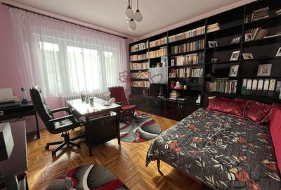 Vilă spațioasă 6 camere în centrul Lugoj – teren 471 mp, garaj - 5