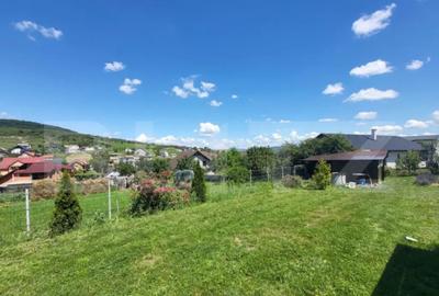 Teren de 1400 mp, în Centura - 1