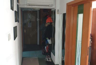 Apartament cu 4 camere decomandat în Oltenița - 10
